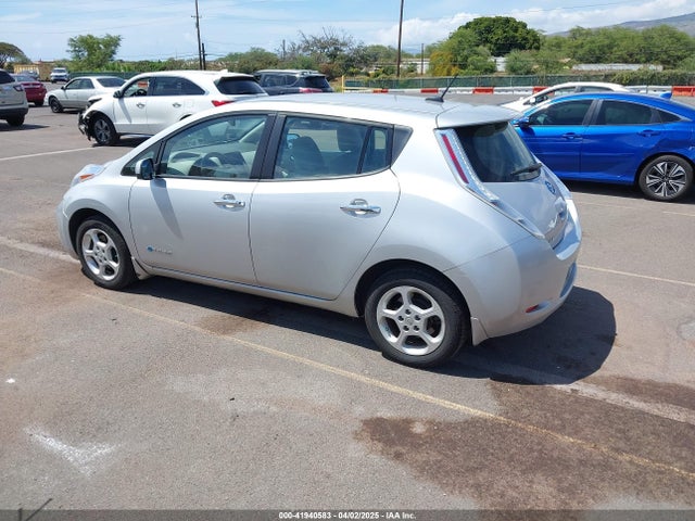 Nissan LEAF SV 2015 1N4AZ0CP5FC307440 Image 3