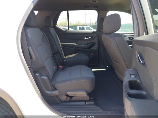 1GNEVGKWXPJ226057 Chevrolet Traverse Awd Lt Cloth