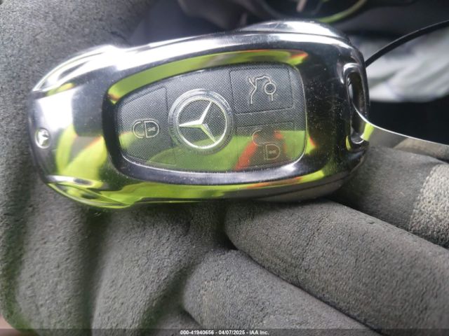 WDDSJ4EB8HN447834 Mercedes-Benz CLA 250
