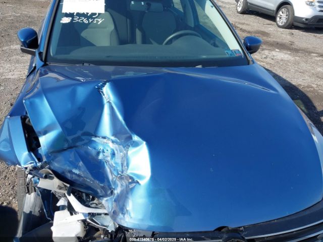3VW2B7AJ0HM326454 Volkswagen Jetta 1.4t S