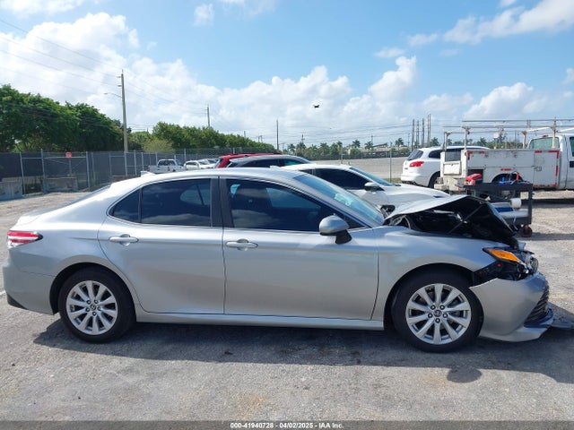 4T1B11HK4KU249720 Toyota CAMRY LE