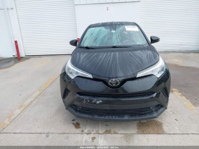 NMTKHMBX2KR094898 Toyota C-HR XLE