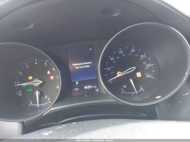 NMTKHMBX2KR094898 Toyota C-HR XLE