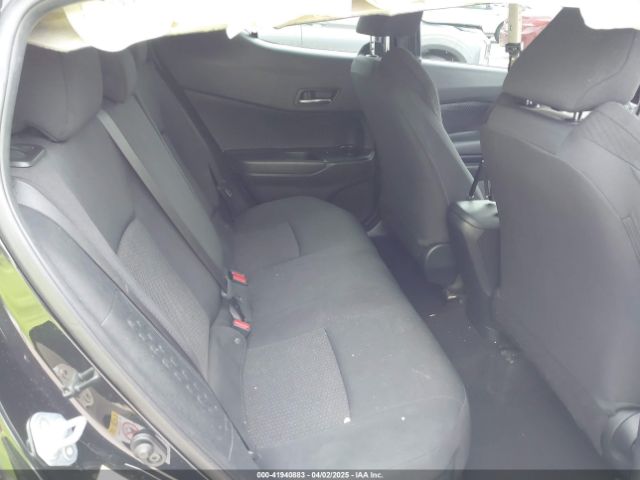 NMTKHMBX2KR094898 Toyota C-HR XLE