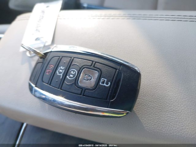 5LMJJ2LT7JEL10453 Lincoln Navigator Reserve