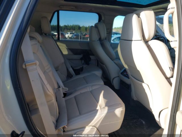5LMJJ2LT7JEL10453 Lincoln Navigator Reserve