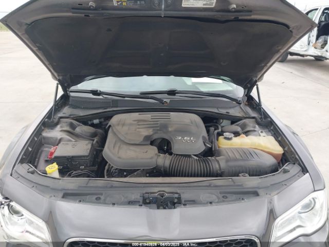 2C3CCAAG2JH320640 Chrysler 300 Touring L