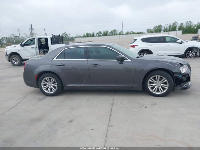 2C3CCAAG2JH320640 Chrysler 300 Touring L