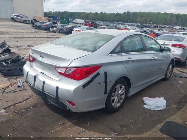 5NPEB4AC3EH943204 Hyundai SONATA GLS