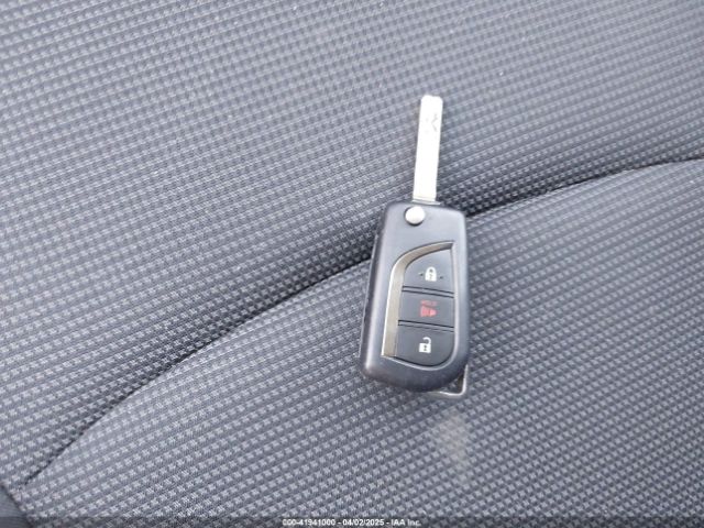 2T3H1RFVXRC259872 Toyota RAV4 LE