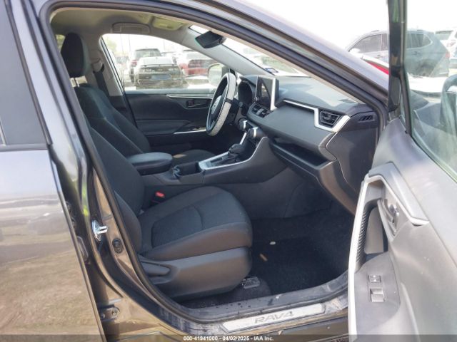 2T3H1RFVXRC259872 Toyota RAV4 LE