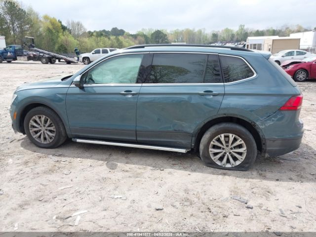 3VV3B7AX9KM094585 Volkswagen Tiguan 2.0t Se/2.0t Sel/2.0t Sel R-line/2.0t Sel R-line Black