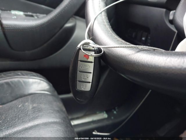 JN8CS1MW5HM414024 Infiniti QX70