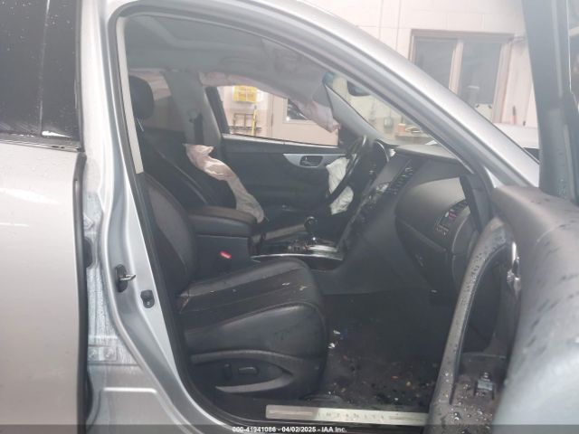 JN8CS1MW5HM414024 Infiniti QX70