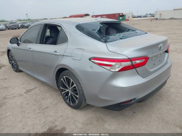 2020 TOYOTA CAMRY 4T1A11AK2LU869327 Photo 2