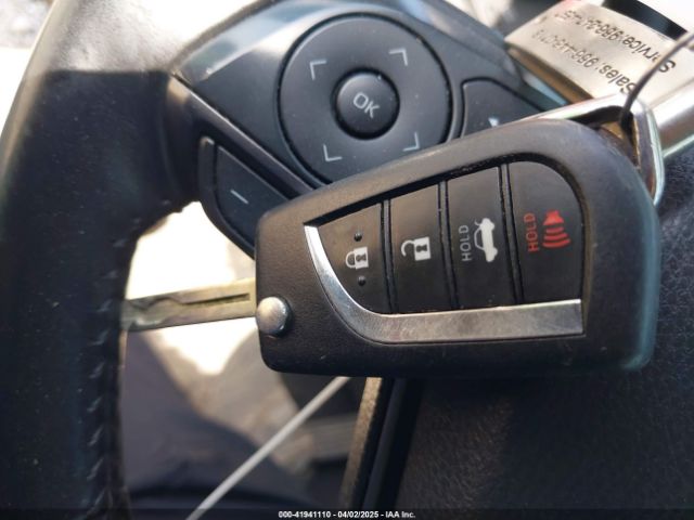 4T1G11AK8MU523827 Toyota CAMRY SE