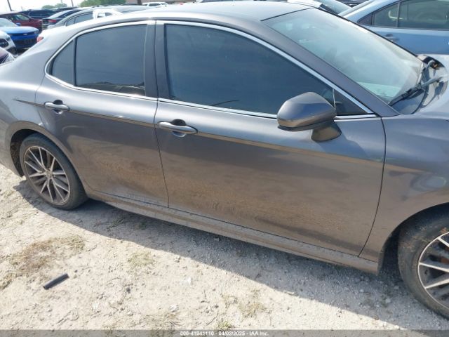 4T1G11AK8MU523827 Toyota CAMRY SE