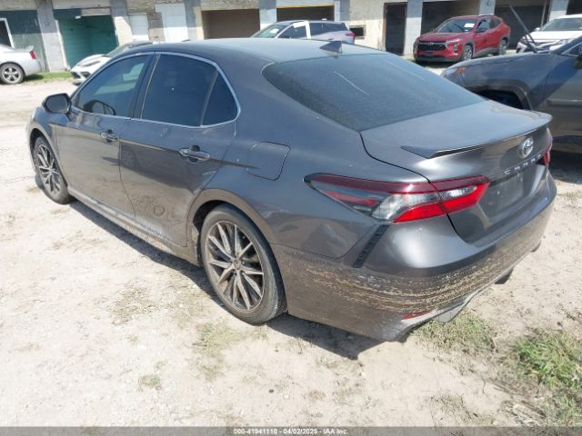 4T1G11AK8MU523827 Toyota CAMRY SE
