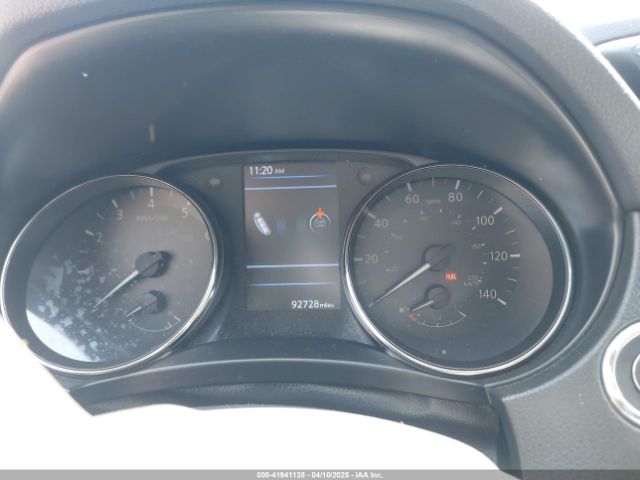 JN1BJ1CR8KW335306 Nissan Rogue Sport Sv