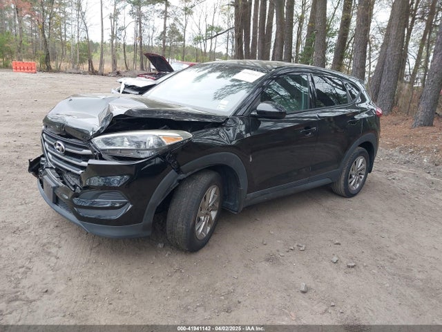 KM8J23A47JU752835 Hyundai TUCSON SE