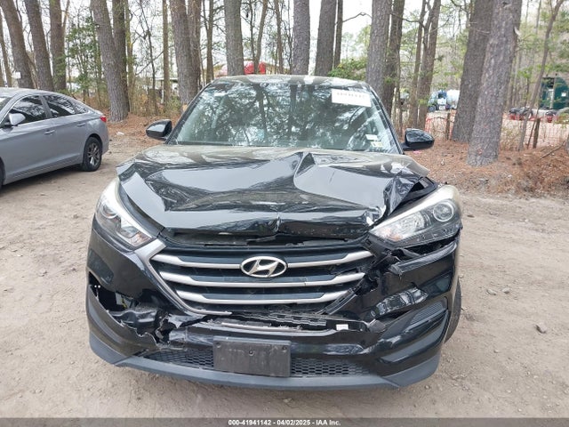 KM8J23A47JU752835 Hyundai TUCSON SE