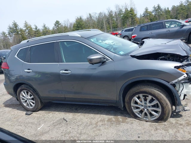 5N1AT2MV5HC848569 Nissan ROGUE SV