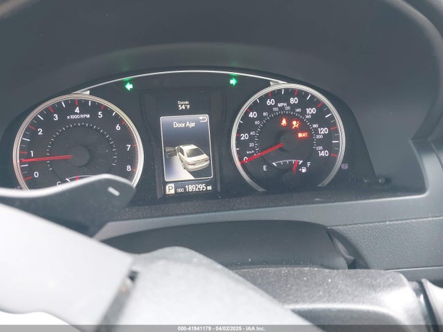 4T1BF1FK0HU321025 Toyota CAMRY SE
