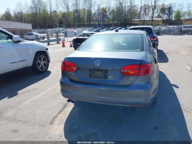 3VWLL7AJ6EM306576 Volkswagen Jetta 2.0l Tdi Value Edition