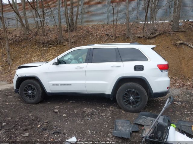 1C4RJFAG4KC706571 Jeep Grand Cherokee Laredo E 4x4