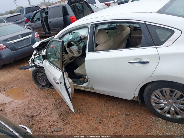 1N4AL3AP3FN329432 Nissan Altima 2.5 S