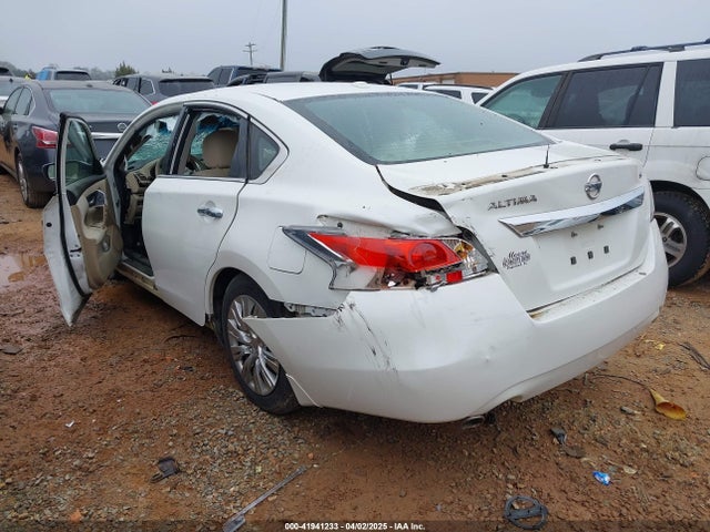 1N4AL3AP3FN329432 Nissan Altima 2.5 S