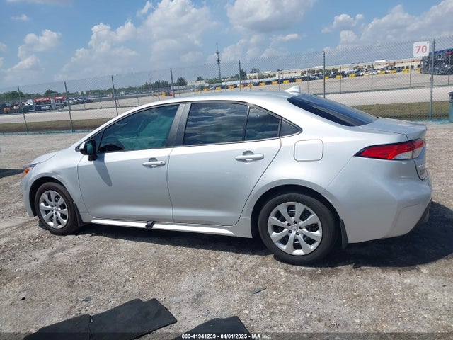 Toyota COROLLA LE 2025 5YFB4MDE6SP236302 Image 14