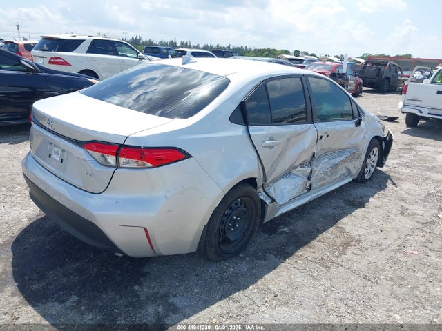 Toyota COROLLA LE 2025 5YFB4MDE6SP236302 Image 4