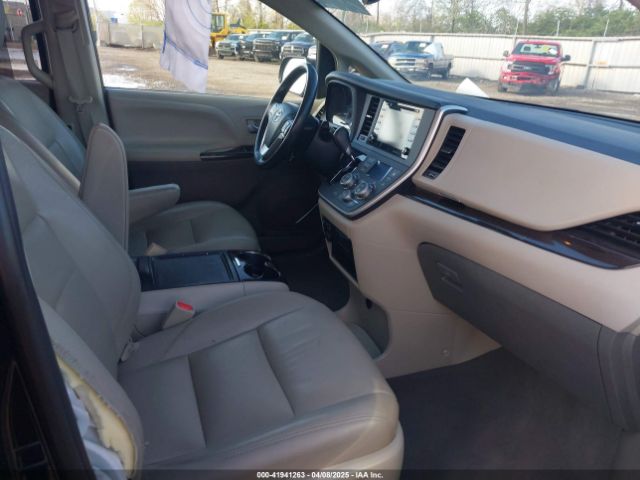 5TDDZ3DC7LS244873 Toyota SIENNA XLE