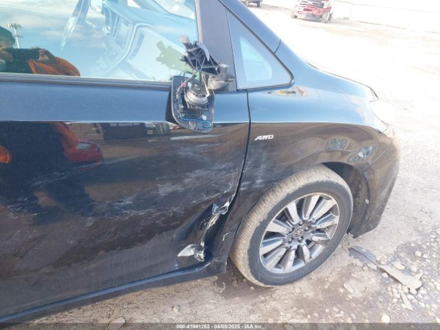 5TDDZ3DC7LS244873 Toyota SIENNA XLE