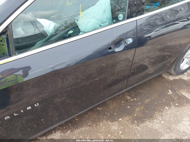 1G1ZD5ST2PF203794 Chevrolet Malibu Fwd 1lt