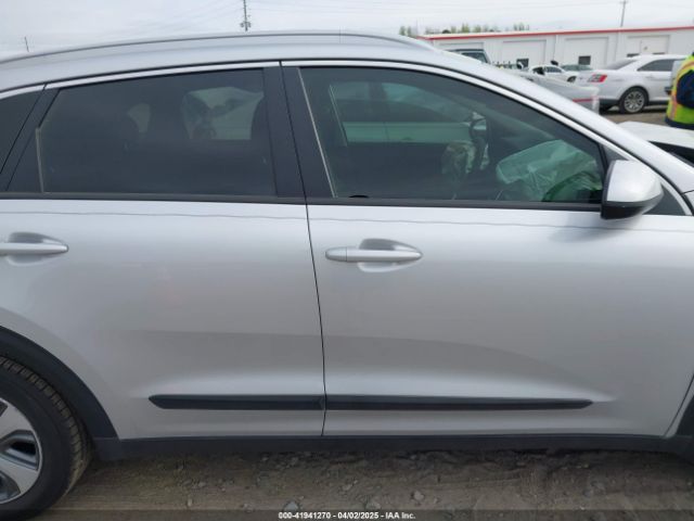 KNDCB3LC6L5395839 KIA NIRO LX