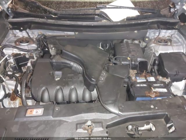 JA4AD3A38GZ003649 Mitsubishi Outlander Se