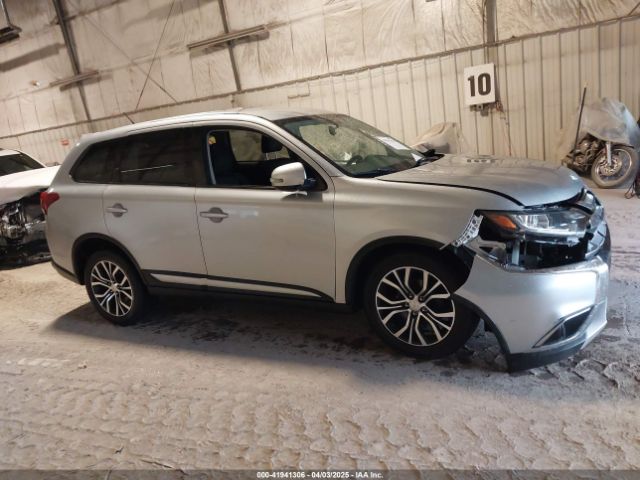 JA4AD3A38GZ003649 Mitsubishi Outlander Se