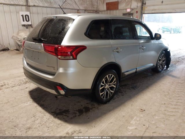 JA4AD3A38GZ003649 Mitsubishi Outlander Se