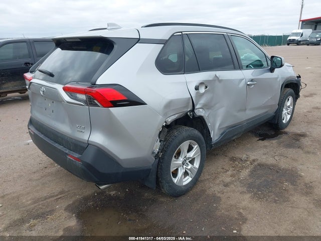 2T3P1RFV0KW083463 Toyota Rav4 Xle