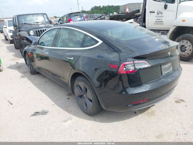 2019 TESLA MODEL 3 5YJ3E1EA4KF297963 Photo 2