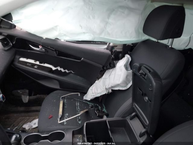5XYPGDA30HG203924 KIA Sorento 2.4l Lx