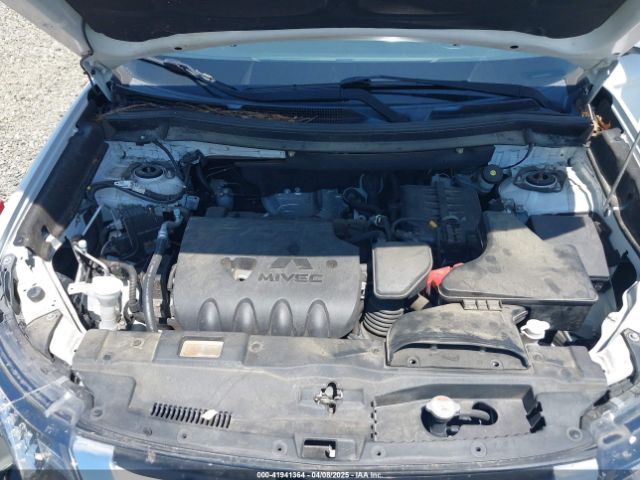 JA4AD3A34HZ067317 Mitsubishi Outlander Se