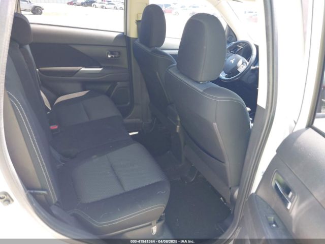 JA4AD3A34HZ067317 Mitsubishi Outlander Se
