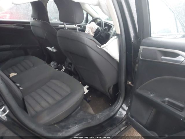 3FA6P0H75JR113960 Ford FUSION SE
