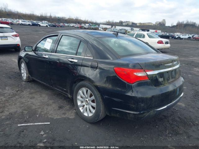 2013 CHRYSLER 200 1C3CCBBB2DN592528 Photo 2
