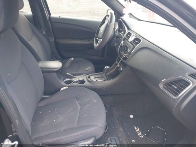 2013 CHRYSLER 200 1C3CCBBB2DN592528 Photo 4