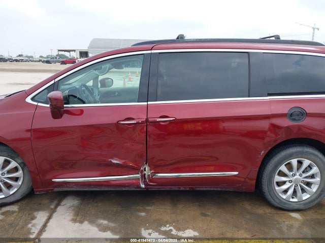 Chrysler Pacifica Touring-l 2017 2C4RC1BG7HR835819 Image 14