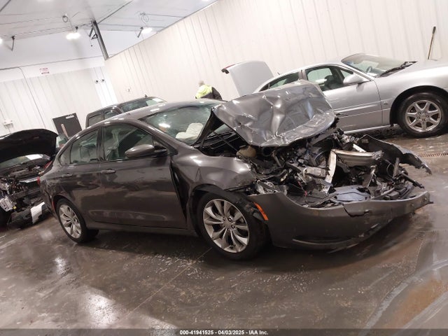 1C3CCCBB1FN532331 Chrysler 200